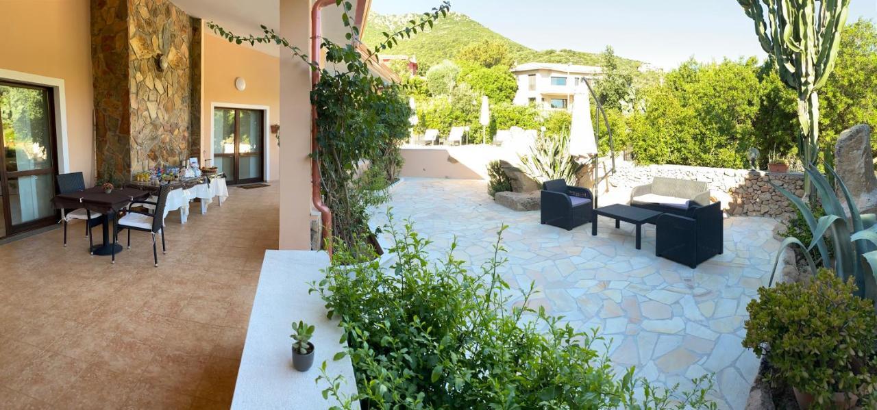 Casa Mariluka Bed & Breakfast Capoterra Dış mekan fotoğraf