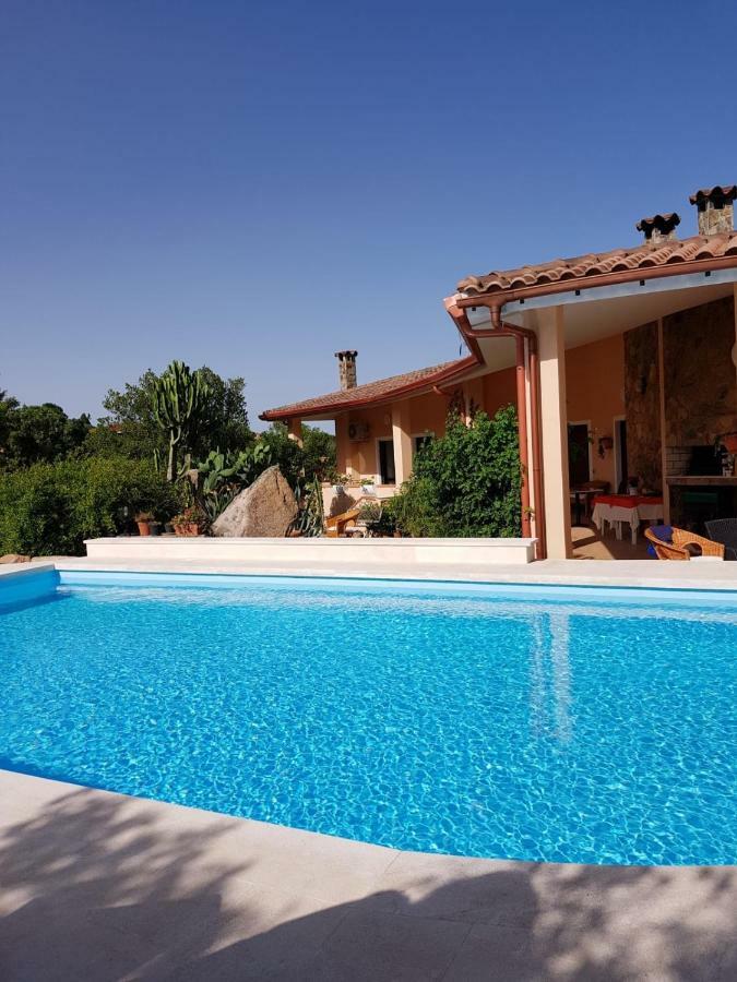 Casa Mariluka Bed & Breakfast Capoterra Dış mekan fotoğraf